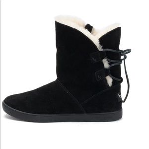 Koolaburra by UGG Shazi Short Boots